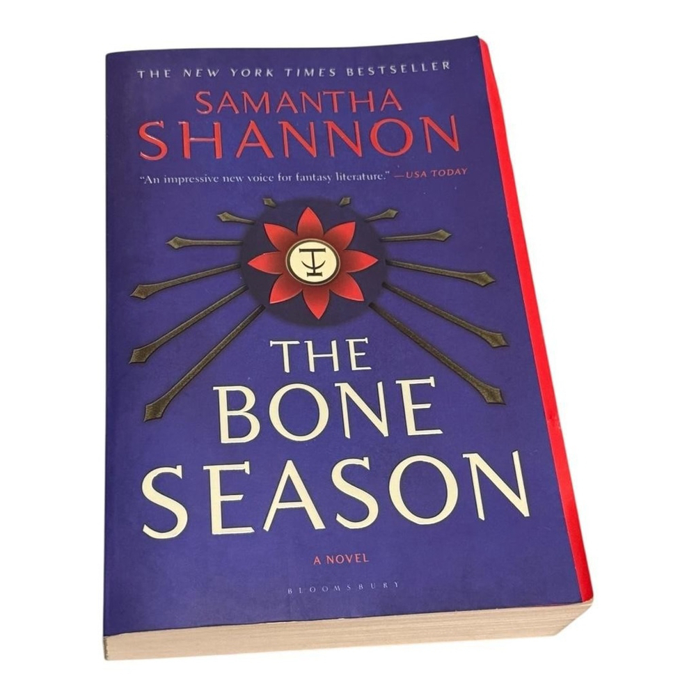 The Bone Season Samantha Shannon Bloomsbury Purple Trade PB Fantasy USA Sci-Fi